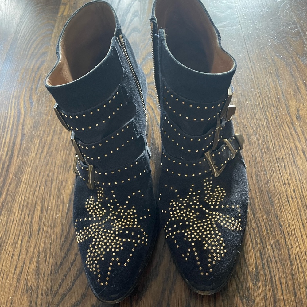 Chloe suzanna boot
